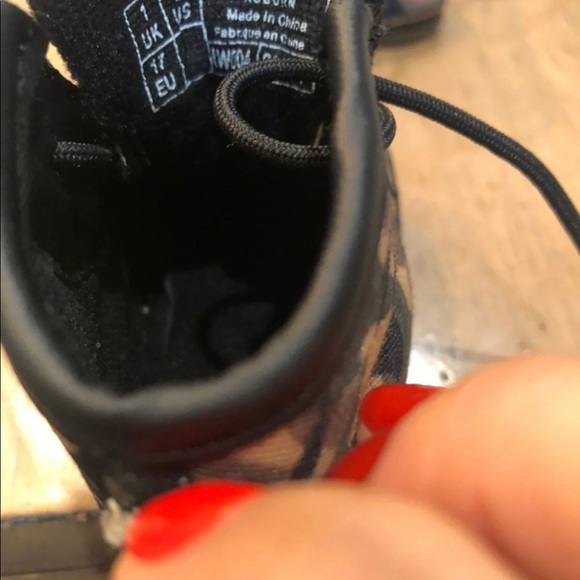 Doc Martens Baby Boots - Picture 4 of 5